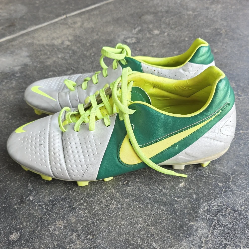 Nike CTR360 Libretto III FG Volt Court Green - Picture 2 of 9